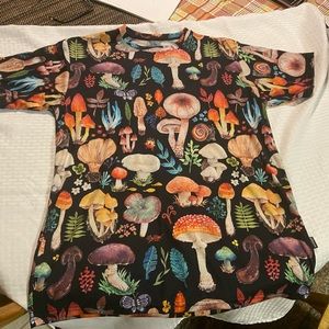 #0010 Mens tee shirt with mushroom print